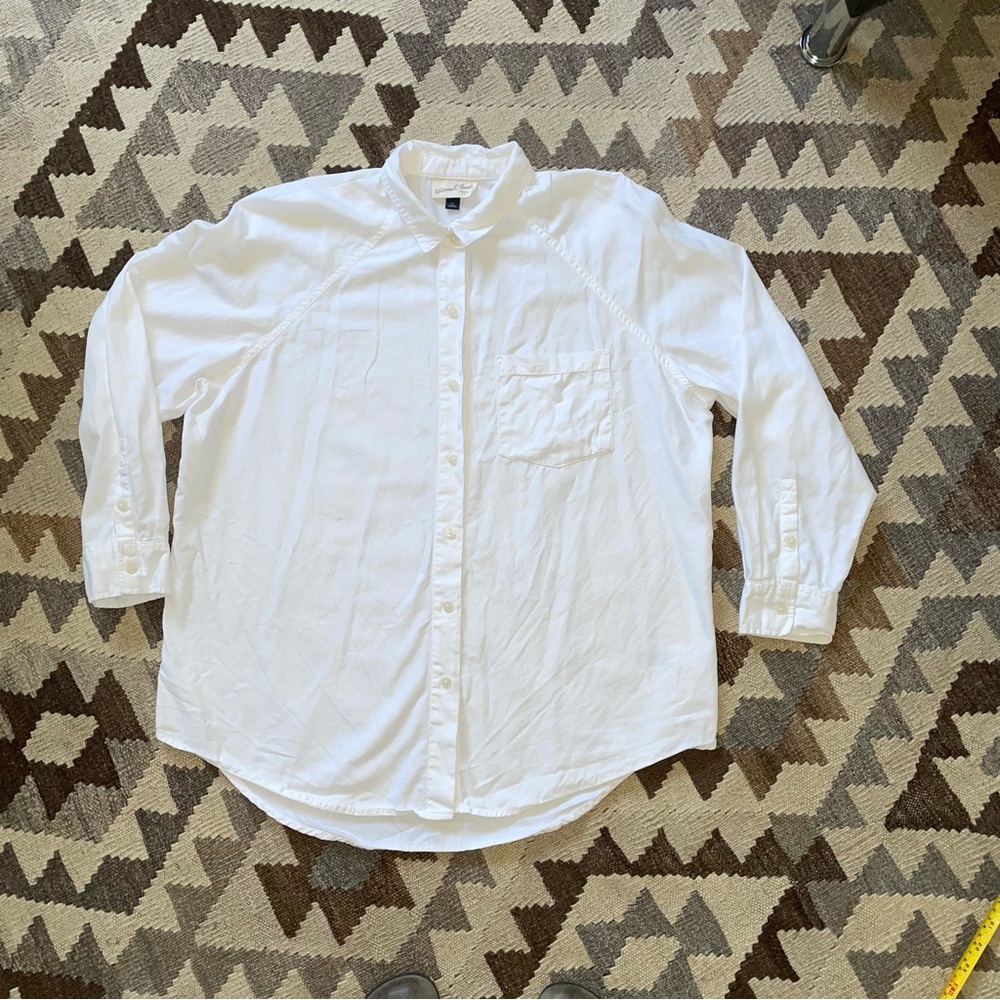 Universal Thread Raglan Button Down